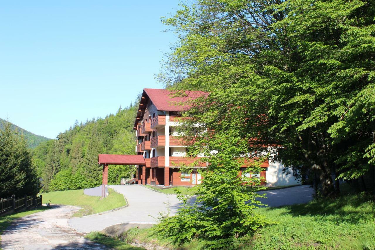 Monte Cervo Bio Hotel & Spa 科瓦斯纳 外观 照片